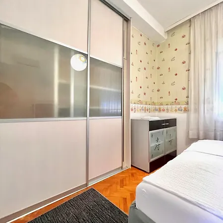 Apartment With Pool Mostar